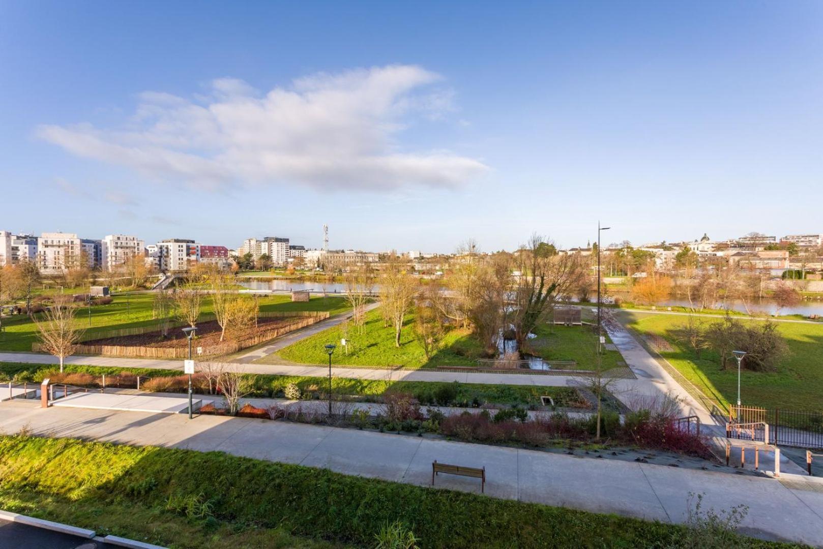 Le Rio, Appartement Avec Terrasse & Parking Rennes Zewnętrze zdjęcie